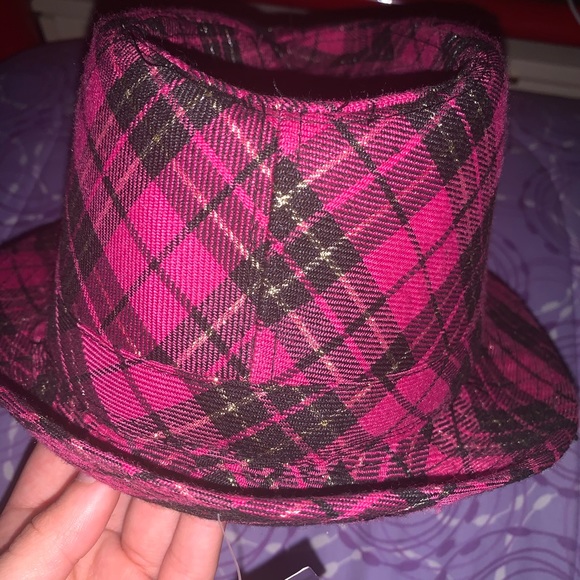 Pink fedora - Picture 5 of 5